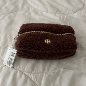 Lululemon feeling ready mini pouch fleece brown NEW
